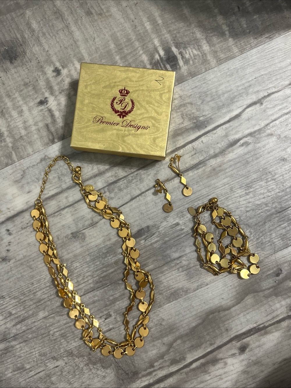 Premier Designs Gold Rush Layered Necklace, Bracelet & Dangle Earrings - Picture 5 of 8